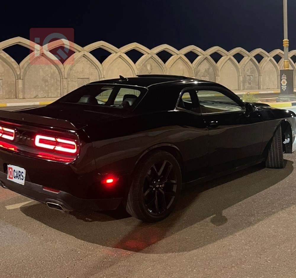 Dodge Challenger